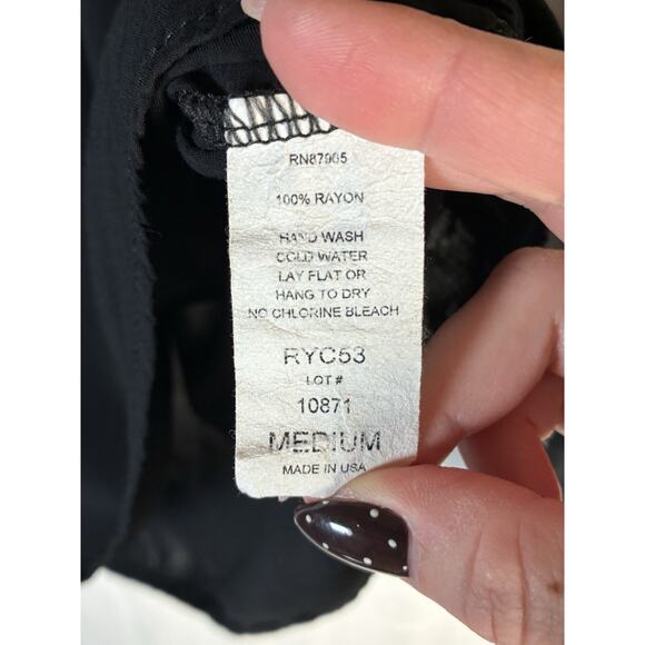 Elan Black Boho Bell Sleeve Top Size M Crochet Lace Detail Flowy Festival Style - Picture 5 of 9